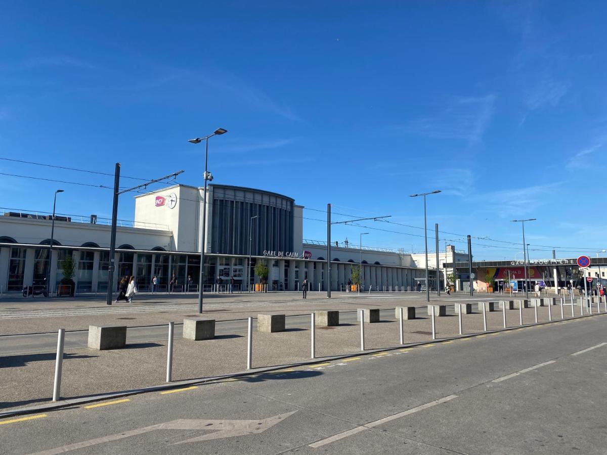 Superbe Studio Au Pied De La Gare De *
